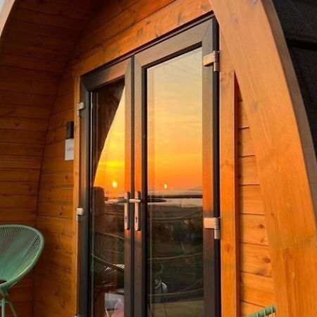 The Sleepy Crofter Glamping - Achiltibuie Hotel Екстериор снимка