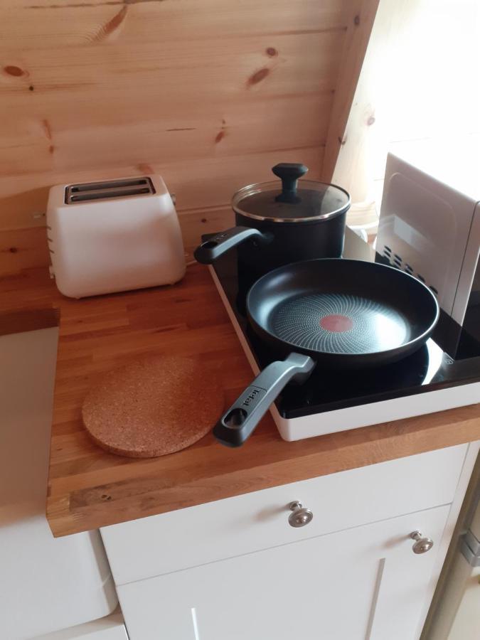 The Sleepy Crofter Glamping - Achiltibuie Hotel Екстериор снимка